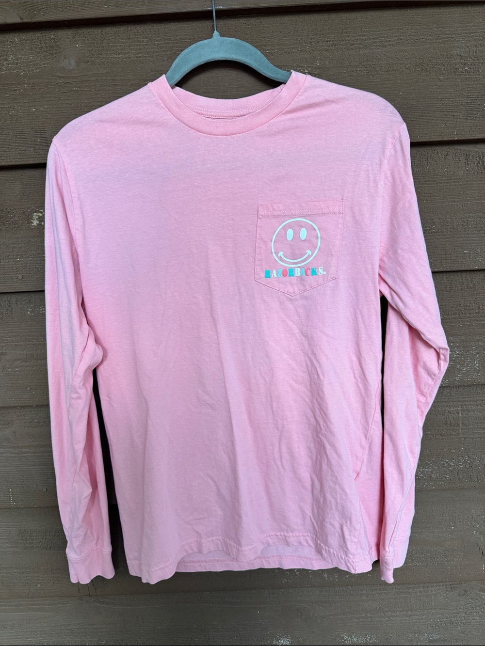 Champion Melon Arkansas Razor Long Sleeve Pocket Tee with Smiley size Medium